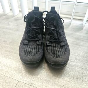 Nike black flyknit sneakers